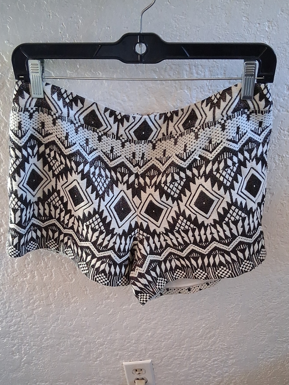 Alice + Olivia Black and White Geometric Print Shorts